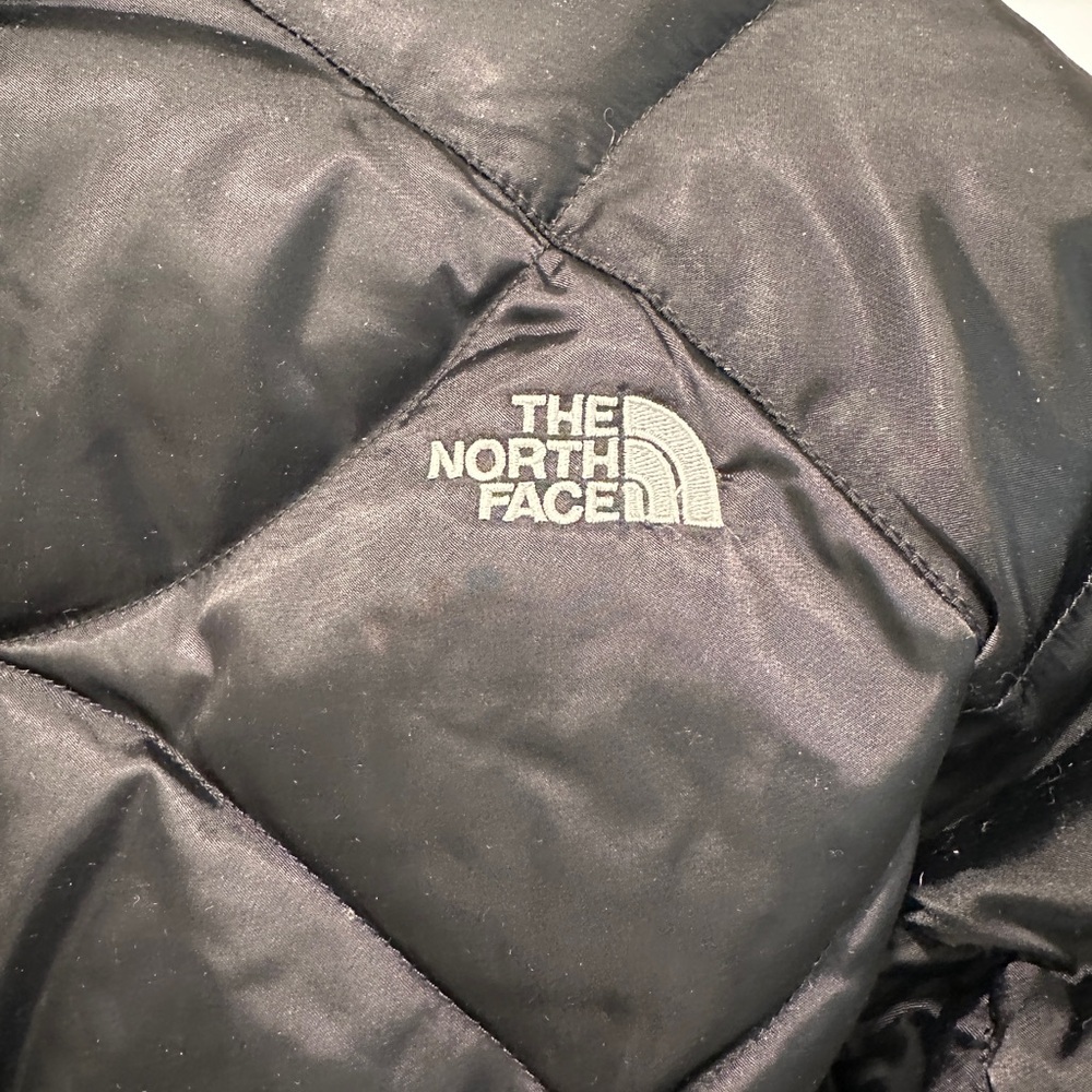 The North Face Women's 550 Diamond Puffer Black Jacket - Picture 4 of 7